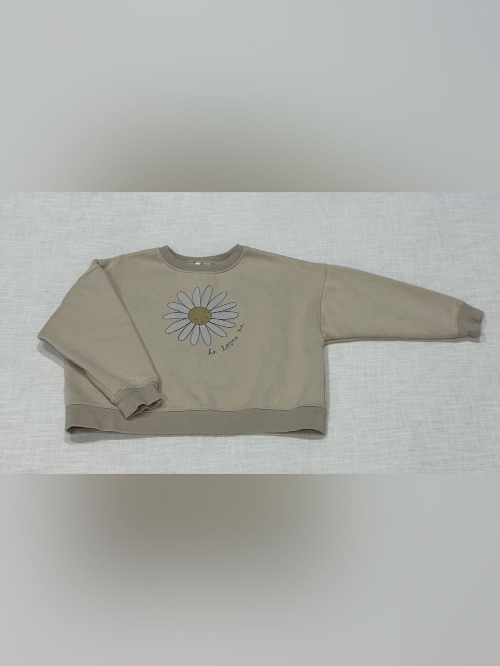Rylee and Cru Girls Size 6-7 Boxy Pullover Crewneck Sweatshirt Daisy He Loves Me